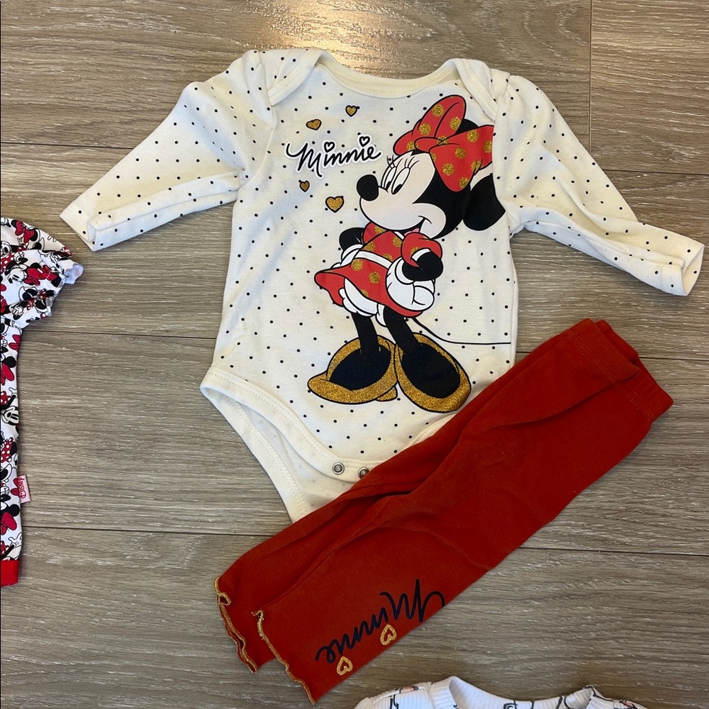 Disney bundle - Picture 2 of 6